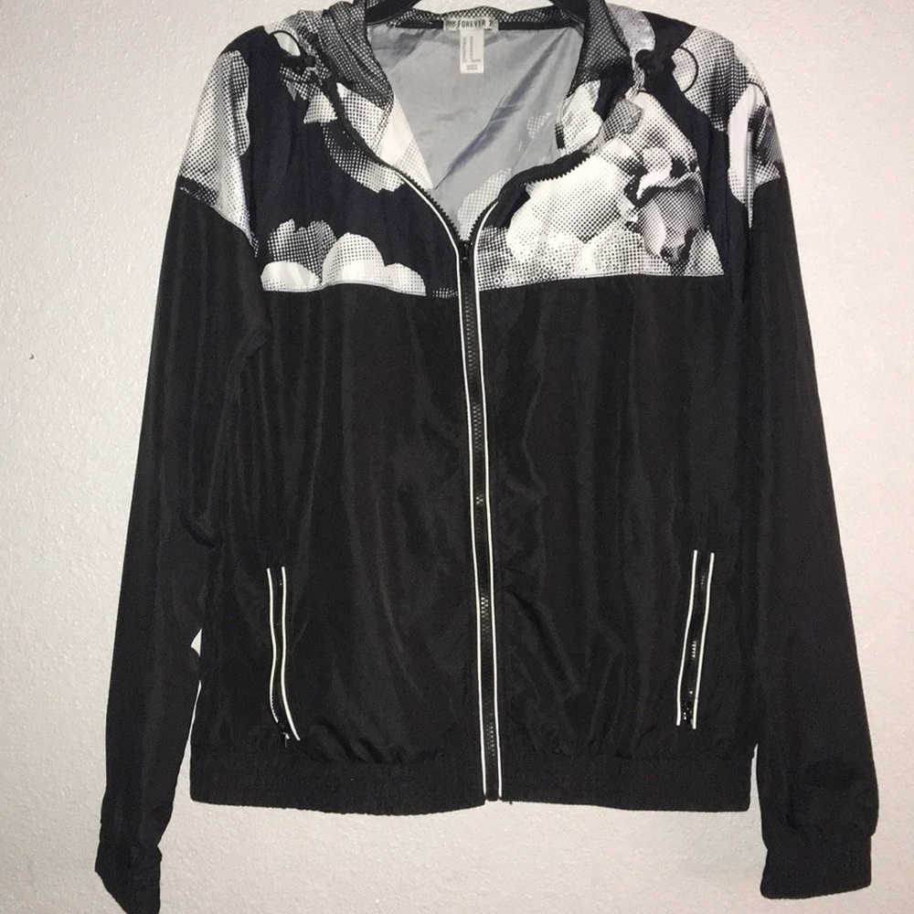 Forever 21 women’s activewear jacket